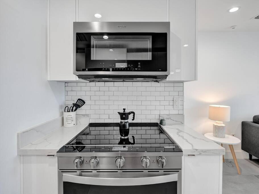 Contemporary 2br With Pool & Bbq Access Holiday home