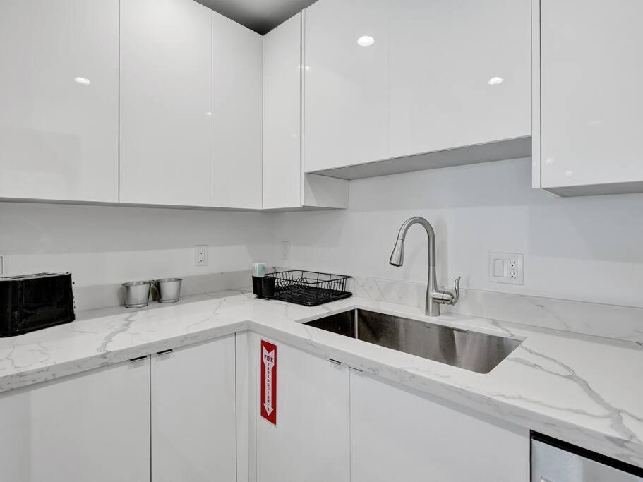 Contemporary 2br With Pool & Bbq Access Holiday home