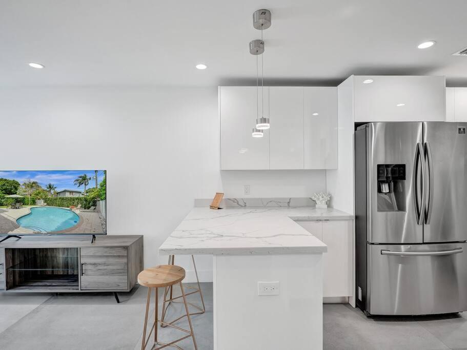 Holiday home Contemporary 2br With Pool & Bbq Access Fort Lauderdale